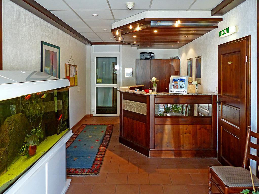 Hotel-Restaurant Schwyzerhuesli Viernheim Bagian luar foto